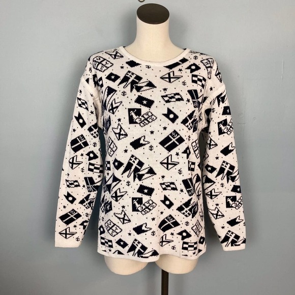 REVERSIBLE Navy Ivory Nautical Theme Knit Sweater Women's Measures Like a Medium - Picture 7 of 12